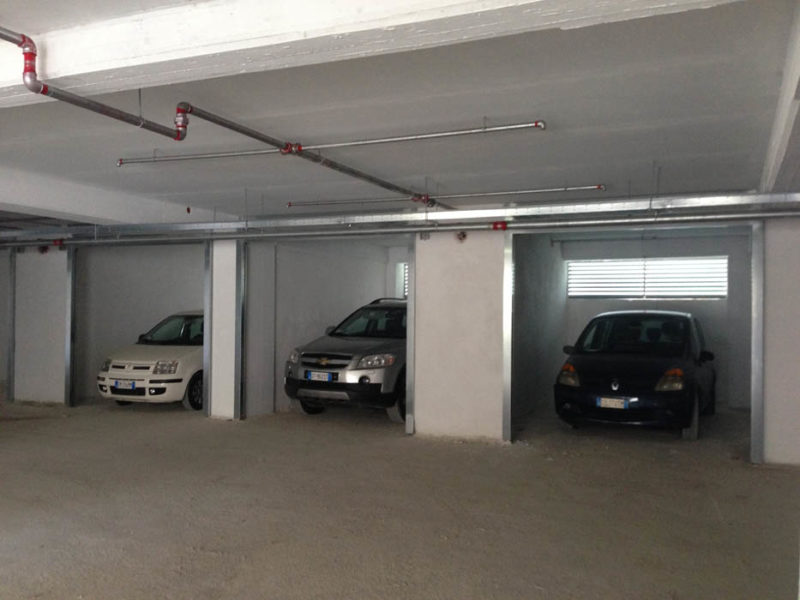 parcheggio-sgambati-vendesi-box-auto-Tel3403879267-SuperCentri-Serrande03